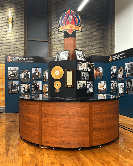 Modular Huge Pedestal